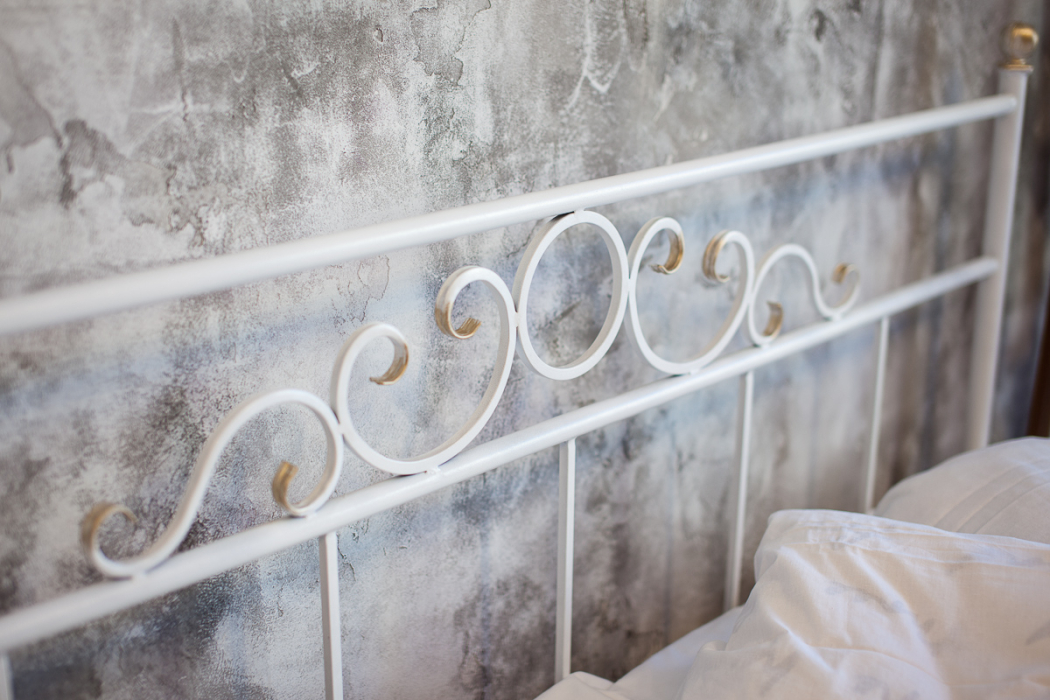 Кованые кровати, Кованая кровать Сандра1.8 с одной спинкой