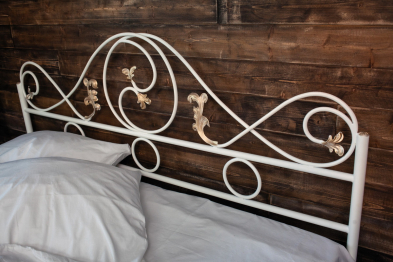 Кованая кровать Венеция 1.4 с двумя спинками