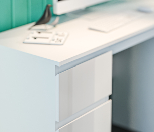 Стол Медея СБ-3337 Белый